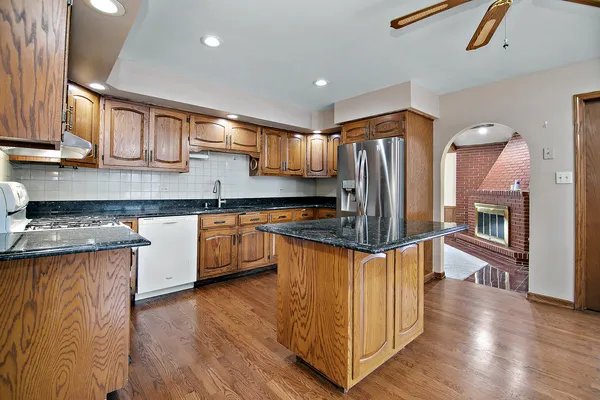 $739,900 | 13335 Silver Fox Drive, Lemont, IL 60439