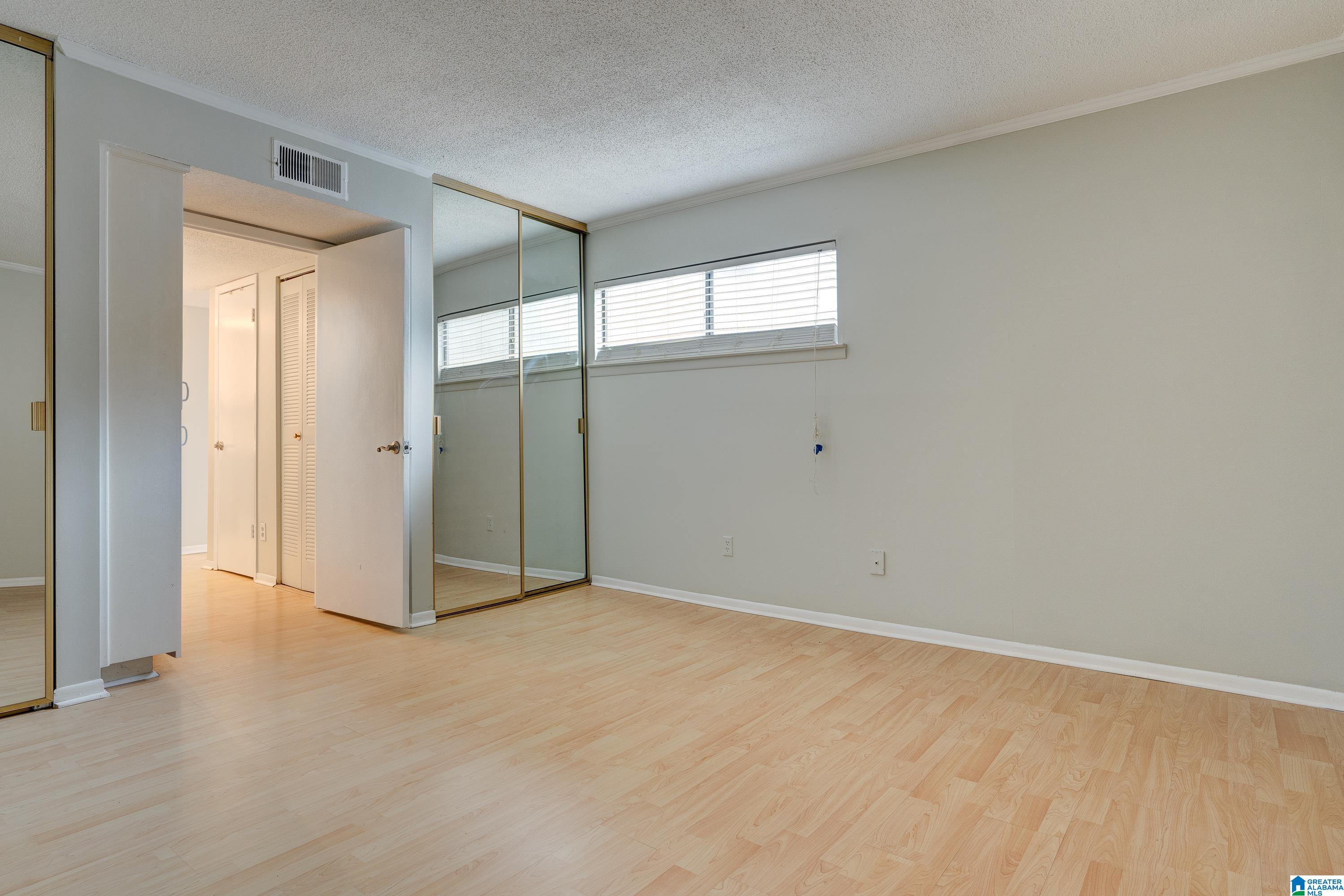 3350 Altamont Road South, Unit B11 Birmingham, AL 35205 - Photo 17 of 24