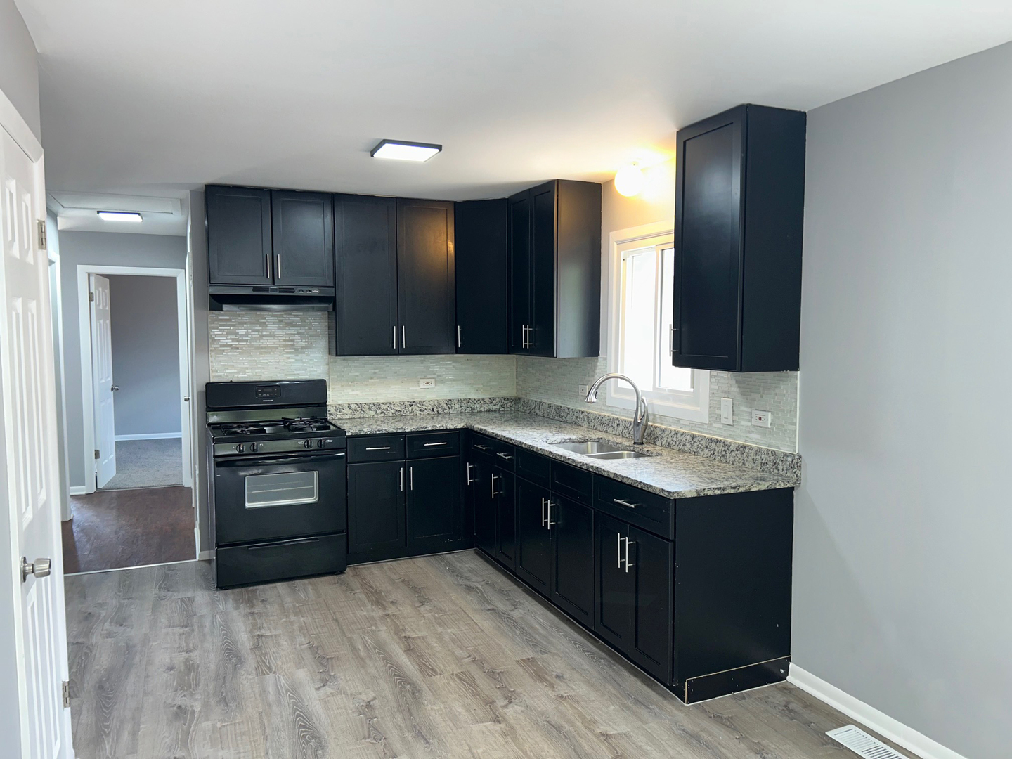 18137 Ravisloe Terrace Country Club Hills, IL 60478 - Photo 12 of 30