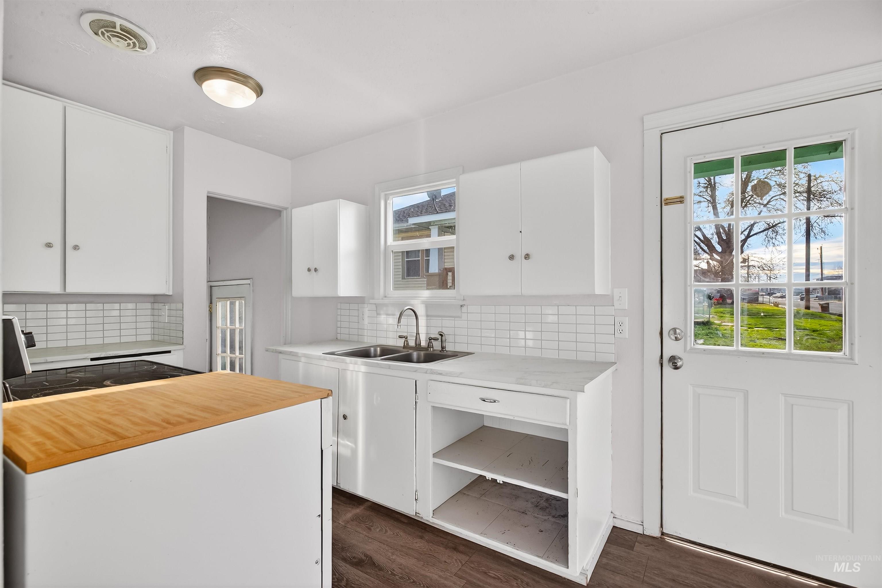 117 Sycamore Street Clarkston, WA 99403 - Photo 7 of 23