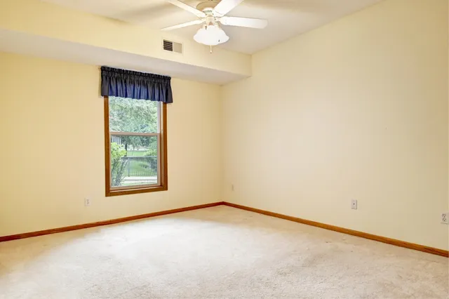 $259,900 | 9225 Medicine Lake Road, Unit 105B, Golden Valley, MN 55427