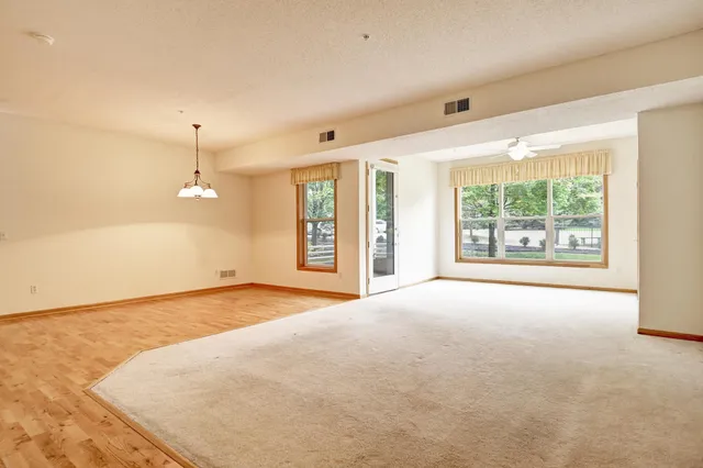 $259,900 | 9225 Medicine Lake Road, Unit 105B, Golden Valley, MN 55427
