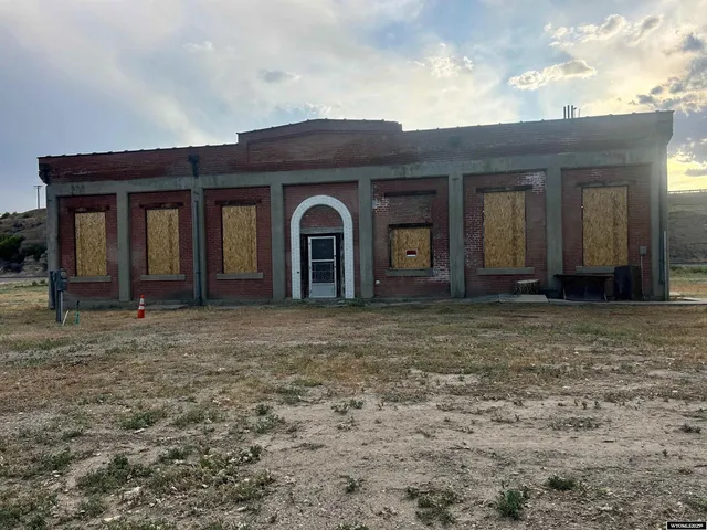 $125,000 | 800 South 6th Street, Greybull, WY 82426