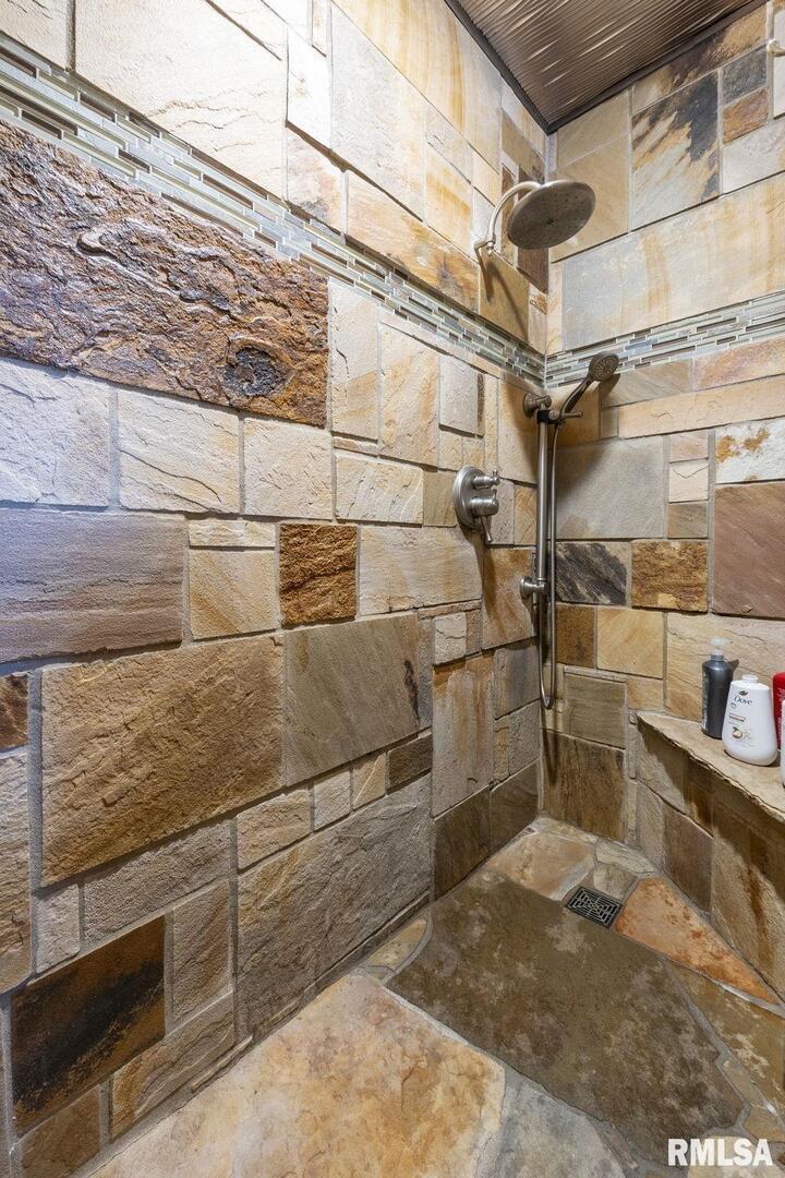 1810 Berryville Road Jonesboro, IL 62952 - Photo 37 of 60