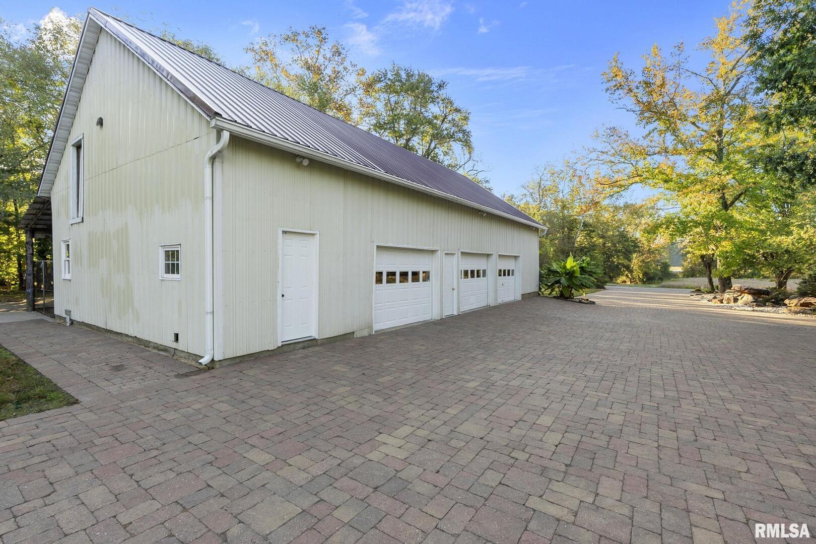 1810 Berryville Road Jonesboro, IL 62952 - Photo 4 of 60