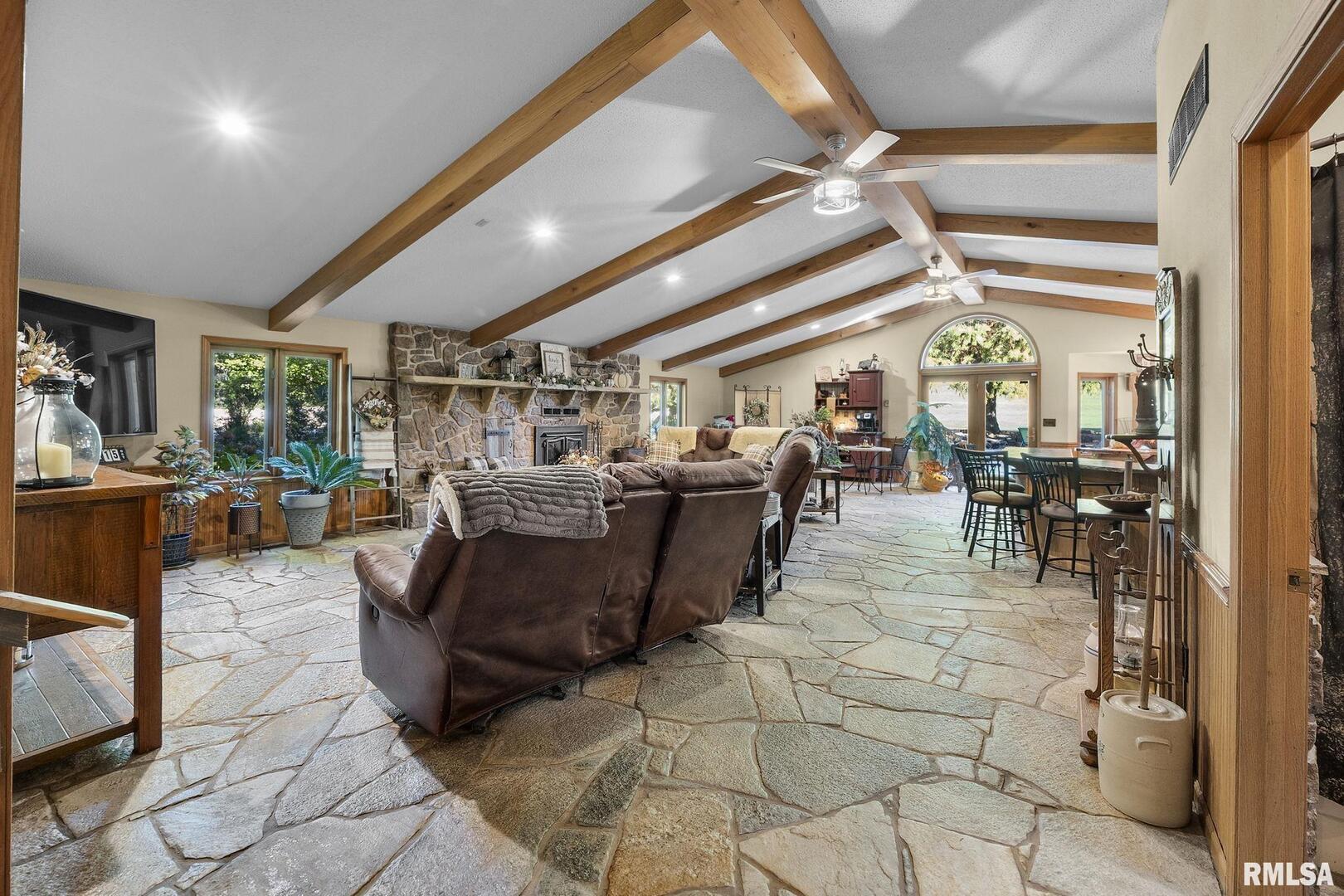 1810 Berryville Road Jonesboro, IL 62952 - Photo 7 of 60