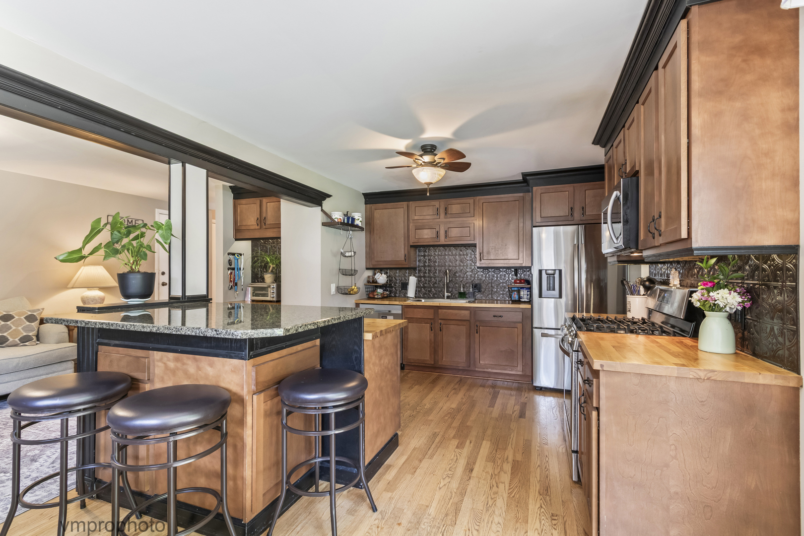 2634 Smith Street Rolling Meadows, IL 60008 - Photo 6 of 34