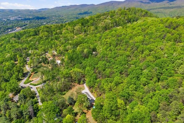 $279,950 | 897 Dellwood Road, Salem, VA 24153
