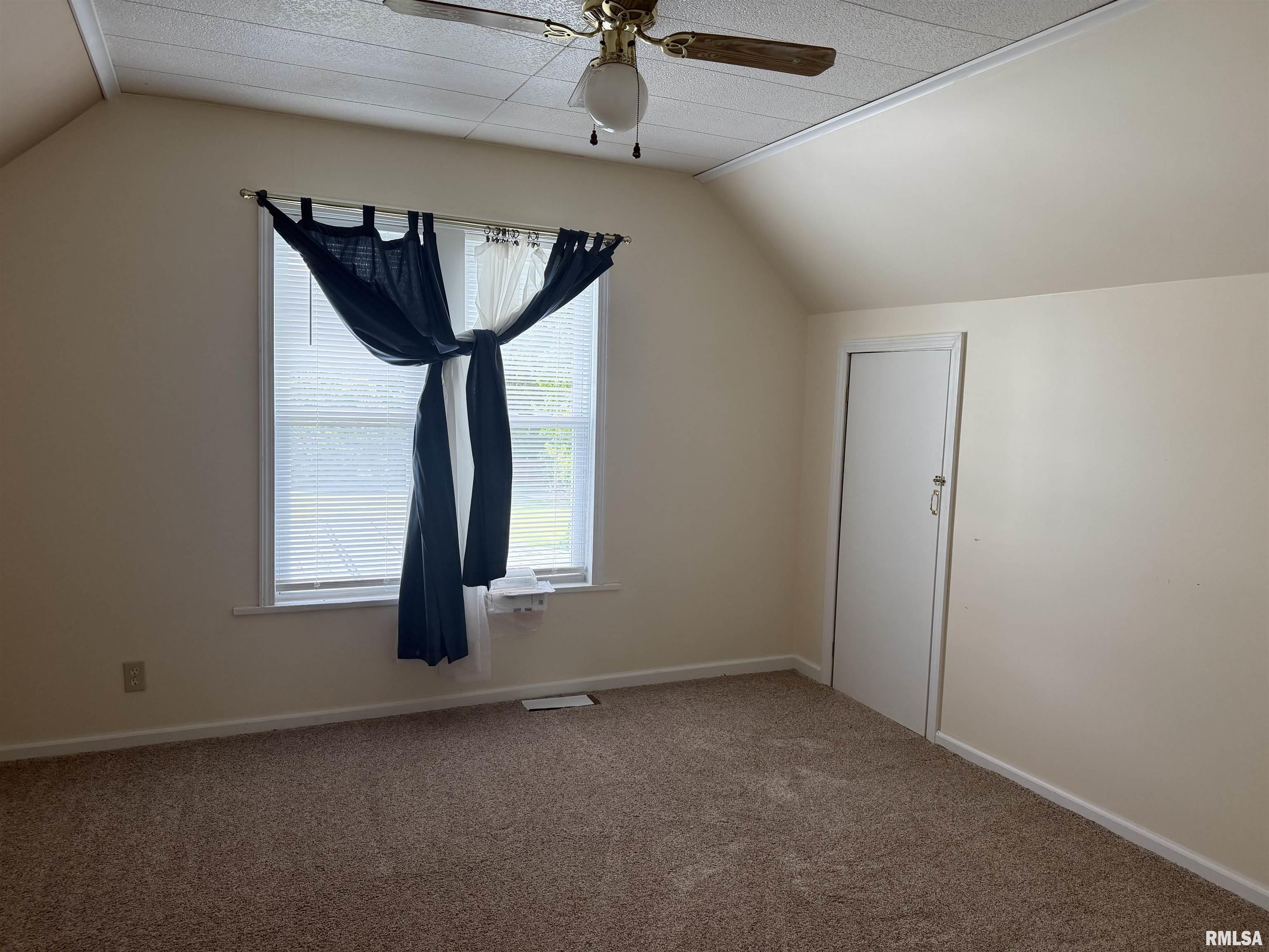 927 South Garfield Street Macomb, IL 61455 - Photo 30 of 44