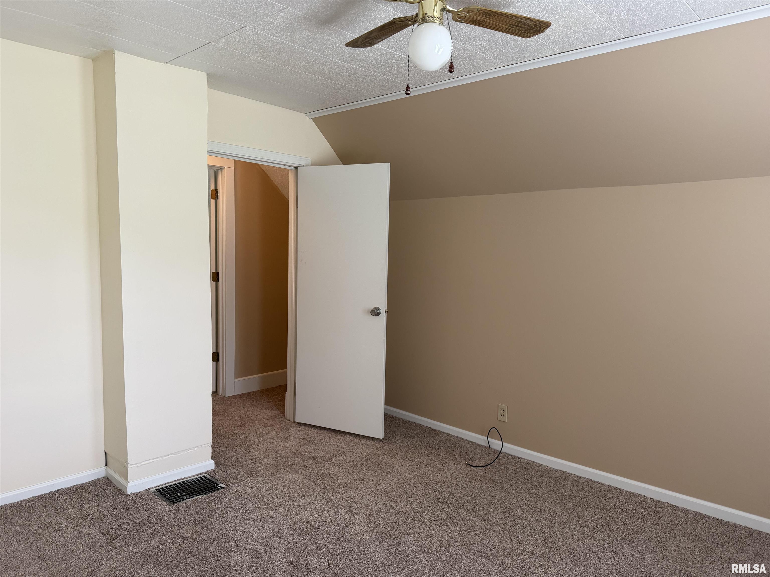 927 South Garfield Street Macomb, IL 61455 - Photo 31 of 44
