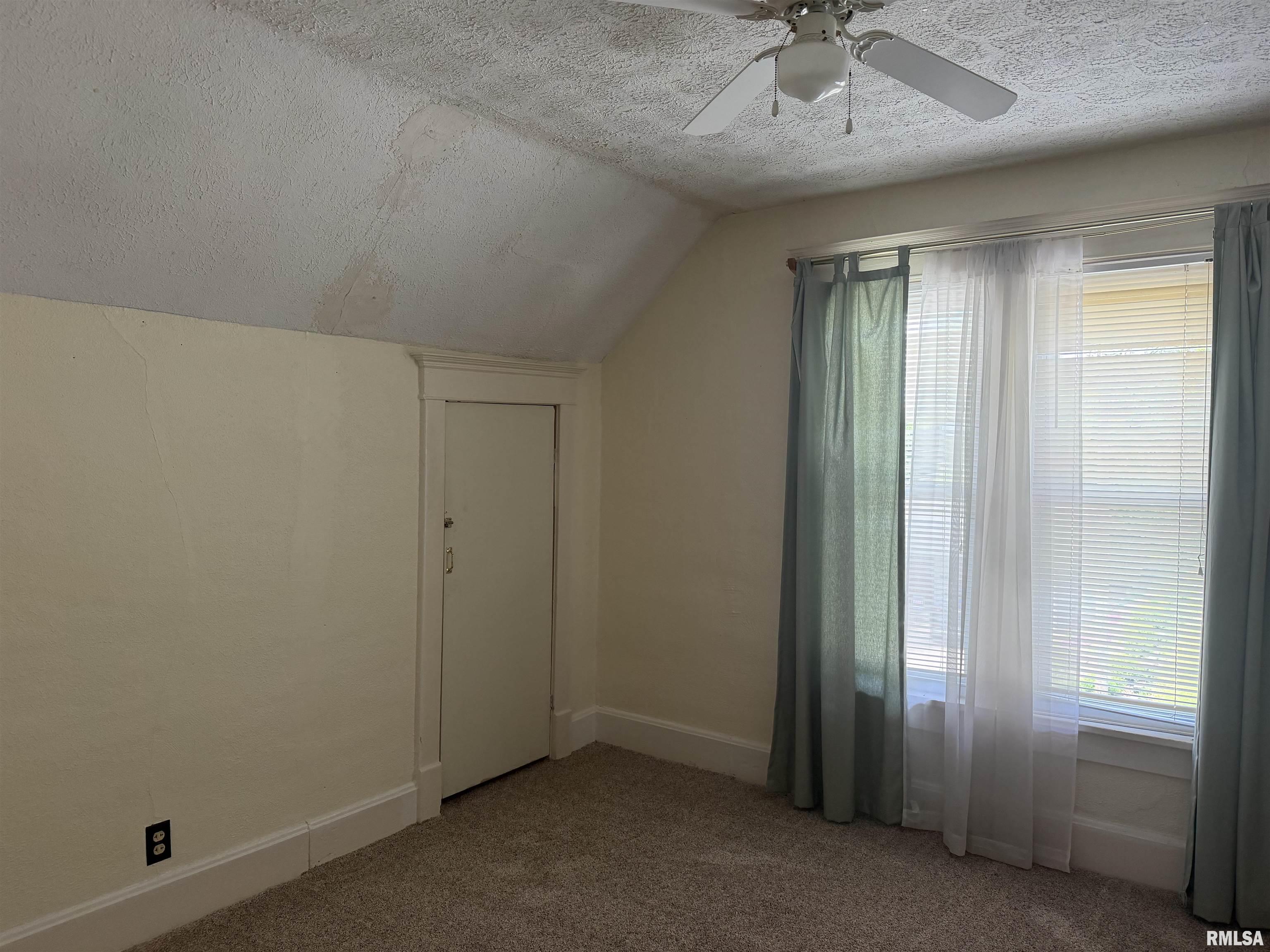 927 South Garfield Street Macomb, IL 61455 - Photo 32 of 44