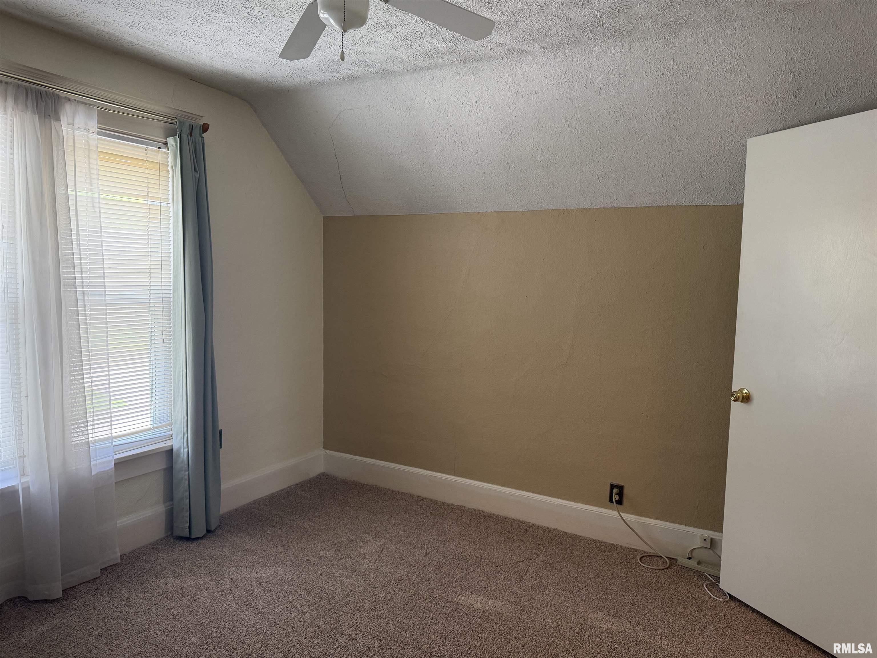 927 South Garfield Street Macomb, IL 61455 - Photo 33 of 44