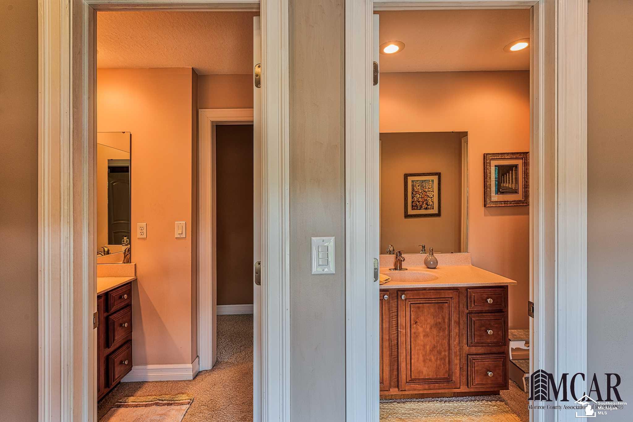 3233 South Custer Road Monroe, MI 48161 - Photo 20 of 40 21490714-19.JPG