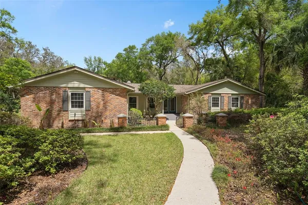 $869,000 | 3 Old Post Road, Longwood, FL 32779