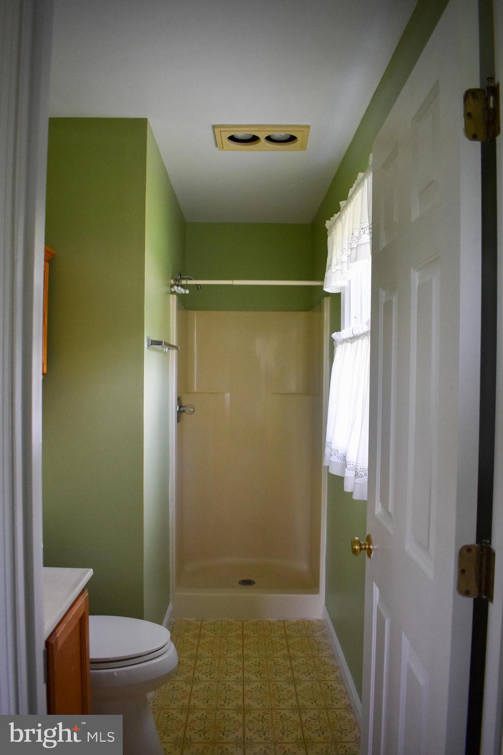 15650 Gibson Mill Road Culpeper, VA 22701 - Photo 16 of 28 Bright and inviting bathroom retreat.