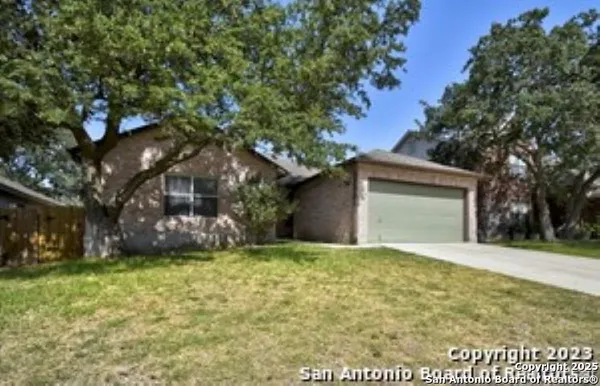 $2,250 | 21935 Legend Point Drive, San Antonio, TX 78258