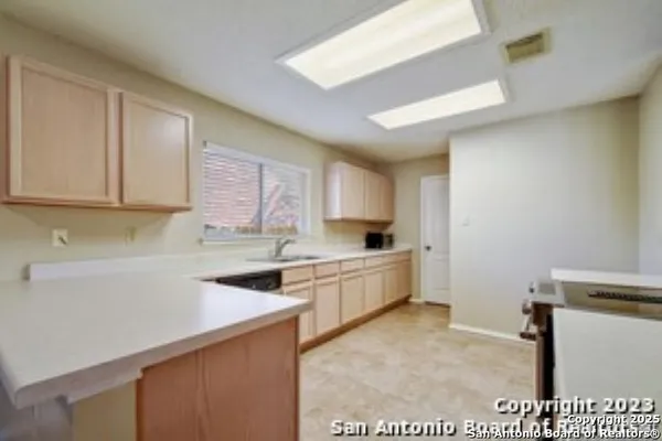 $2,250 | 21935 Legend Point Drive, San Antonio, TX 78258