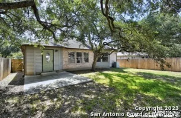 $2,250 | 21935 Legend Point Drive, San Antonio, TX 78258