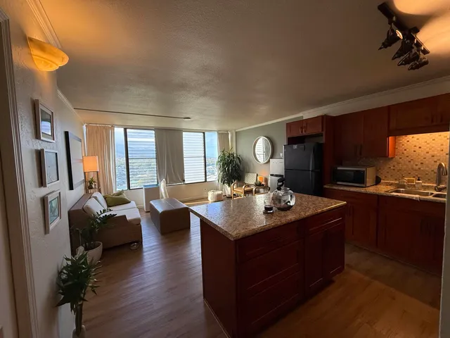 $2,600 | 493 Pio Drive, Unit 307, Wailuku, HI 96793