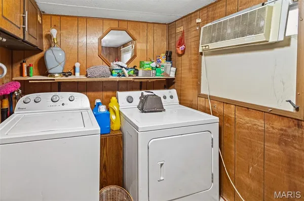 $65,000 | 798 Broadway, Kampsville, IL 62053