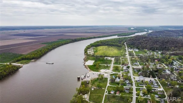 $65,000 | 798 Broadway, Kampsville, IL 62053