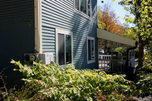 $260,000 | 335 Grove Street, Brandon, VT 05733