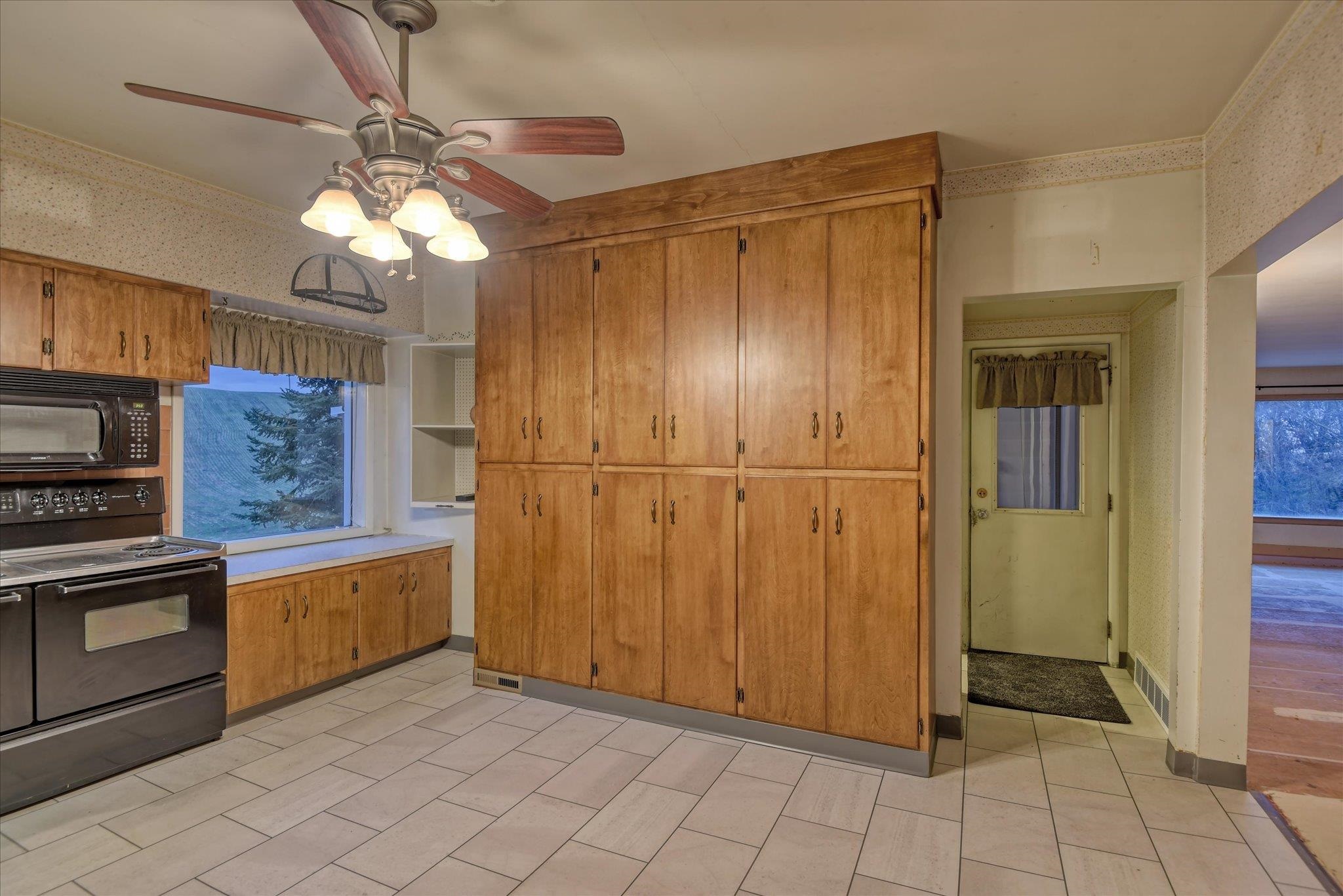 14901 Lancaster Road Endicott, WA 99125 - Photo 20 of 45
