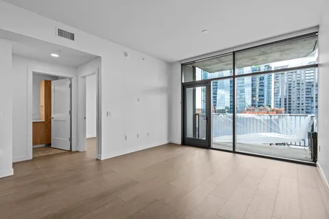 $559,000 | 1212 Demonbreun Street, Unit 2003, Nashville, TN 37203