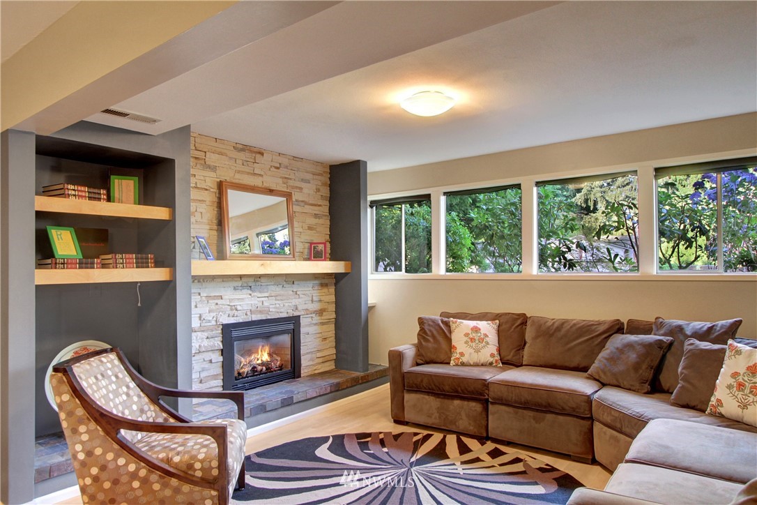 17304 26th Avenue Southeast Bothell, WA 98012 - Photo 16 of 20 Gallery Image 16