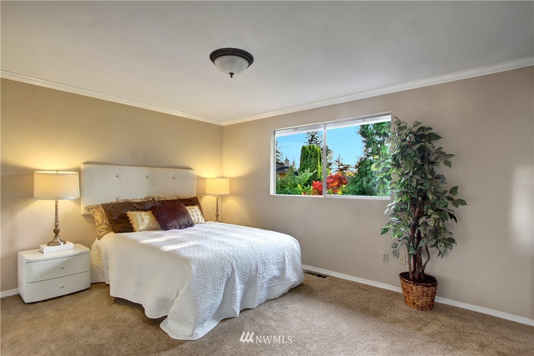 17304 26th Avenue Southeast Bothell, WA 98012 - Photo 8 of 20 Gallery Image 8