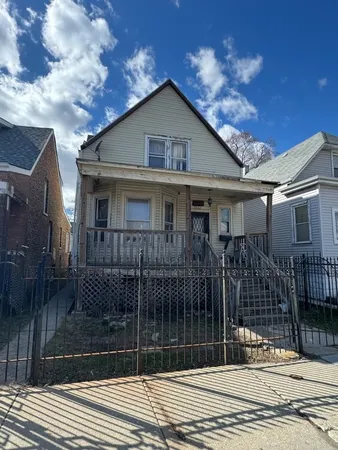 $139,999 | 6432 South Damen Avenue, Chicago, IL 60636