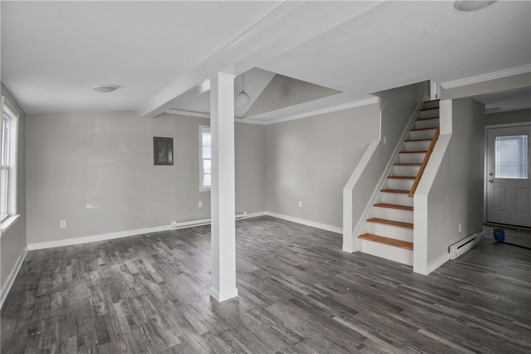 12 Wade Street Warwick, RI 02889 - Photo 4 of 20