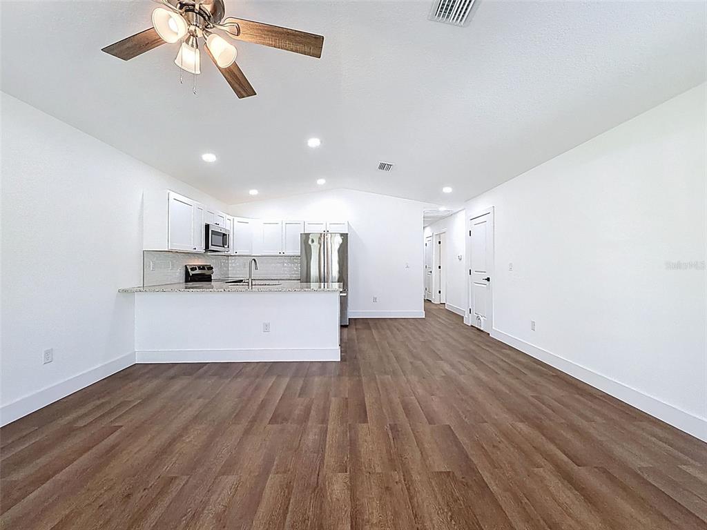 10370 Golden Avenue Weeki Wachee, FL 34613 - Photo 11 of 61