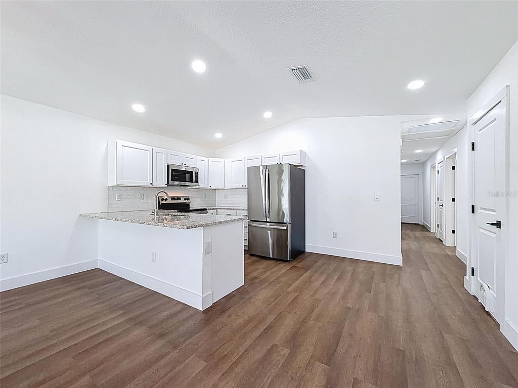 10370 Golden Avenue Weeki Wachee, FL 34613 - Photo 13 of 61