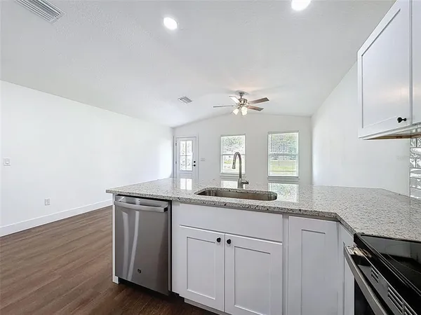 $255,500 | 10370 Golden Avenue, Weeki Wachee, FL 34613