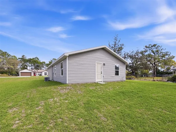 $255,500 | 10370 Golden Avenue, Weeki Wachee, FL 34613