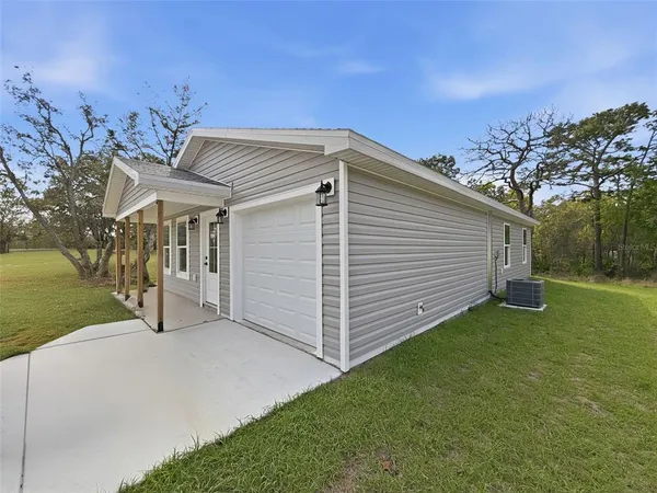 $255,500 | 10370 Golden Avenue, Weeki Wachee, FL 34613