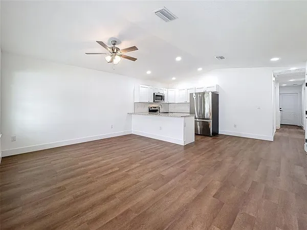 $255,500 | 10370 Golden Avenue, Weeki Wachee, FL 34613