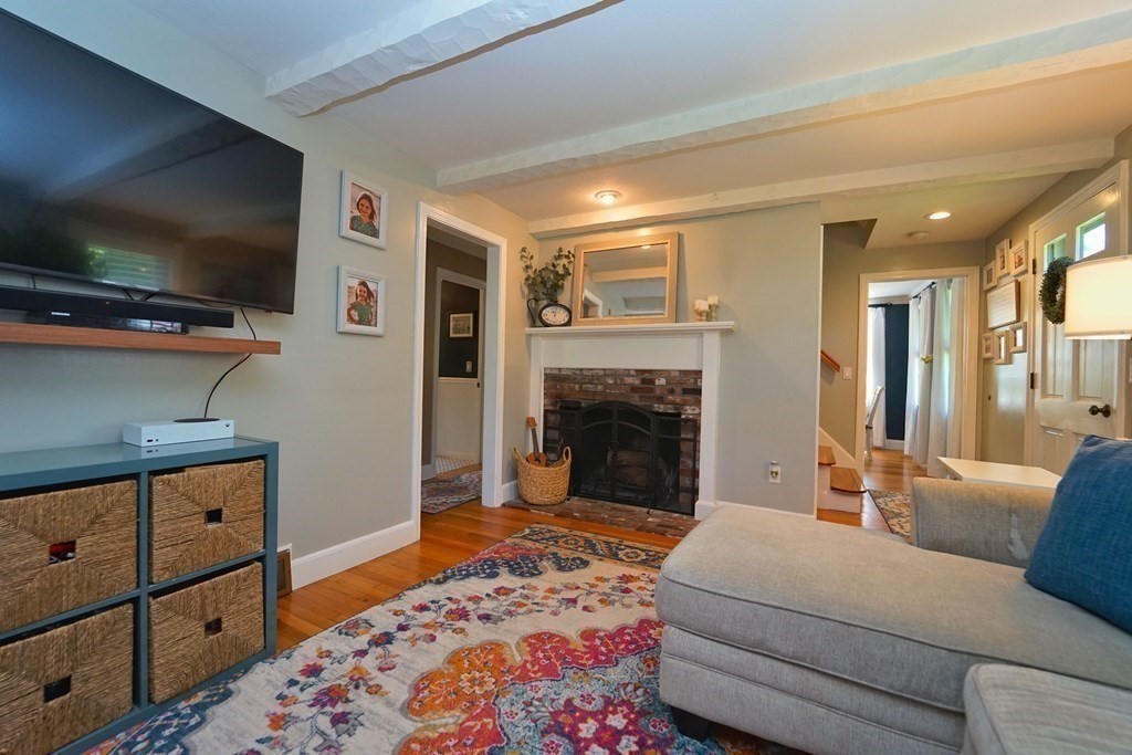 119 Upland Road Plympton, MA 02367 - Photo 8 of 34 Gallery Image 8