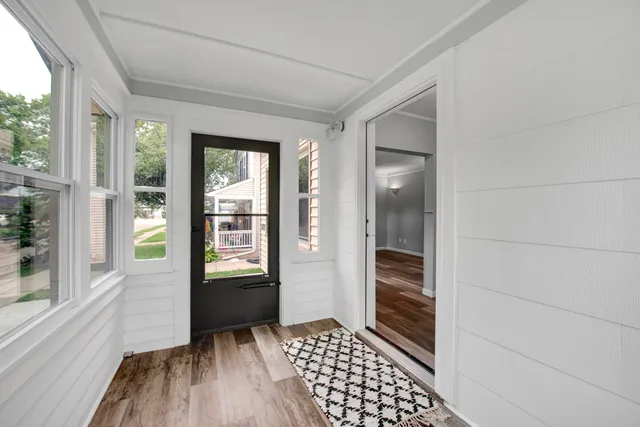 $2,100 | 1753 College Street, Ferndale, MI 48220