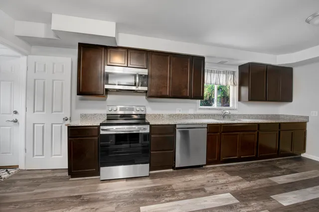 $2,100 | 1753 College Street, Ferndale, MI 48220