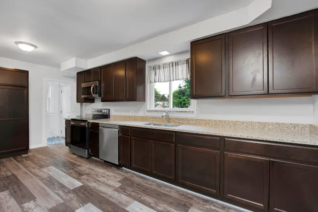 $2,100 | 1753 College Street, Ferndale, MI 48220