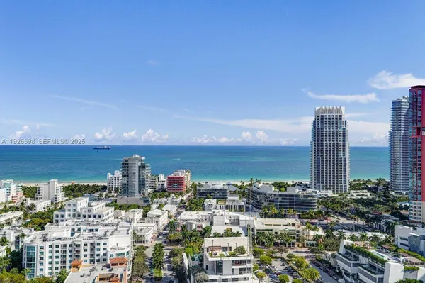 $899,000 | 90 Alton Road, Unit 2907, Miami Beach, FL 33139
