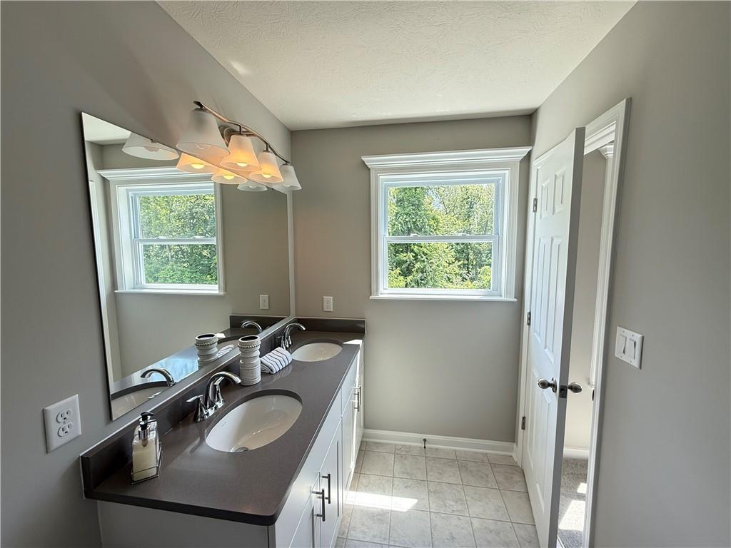 173 Lockheed Drive Coraopolis, PA 15108 - Photo 19 of 23