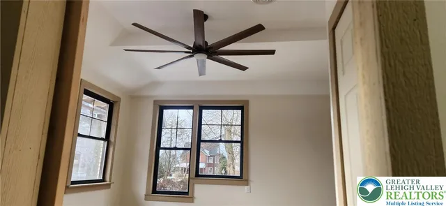 $285,000 | 425 Pine Street, Unit REAR, Catasauqua, PA 18032