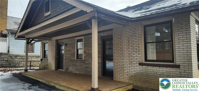 $285,000 | 425 Pine Street, Unit REAR, Catasauqua, PA 18032