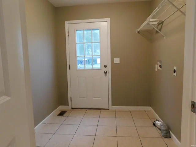 $209,900 | 1406 Hillcrest Road, Bedford, IN 47421