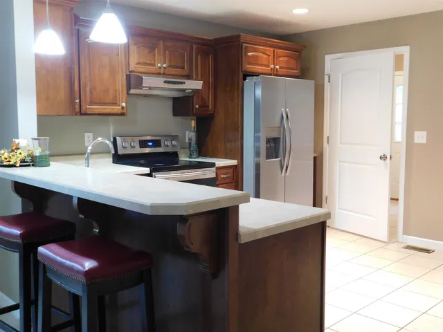 $209,900 | 1406 Hillcrest Road, Bedford, IN 47421