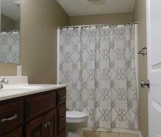 $209,900 | 1406 Hillcrest Road, Bedford, IN 47421