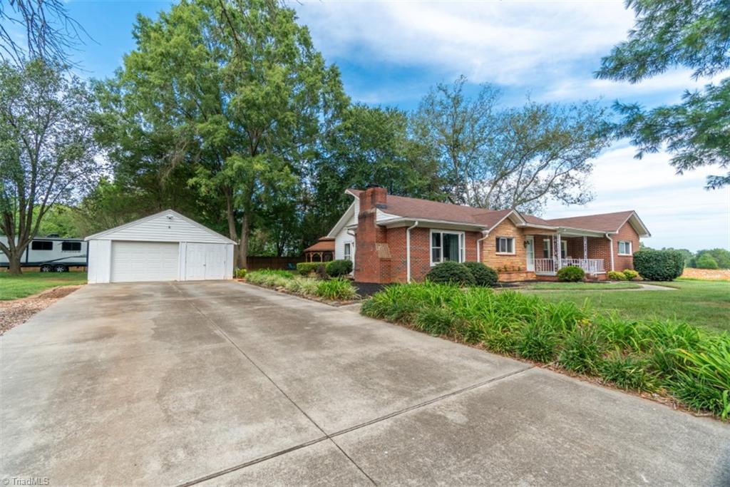 673 Deadmon Road Mocksville, NC 27028 - Photo 1 of 33 Gallery Image 1